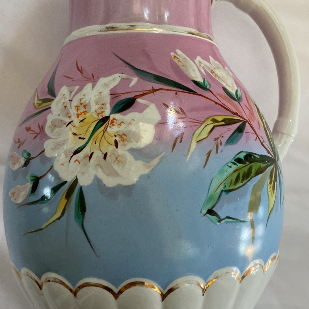 Vase - Picture 2 of 4